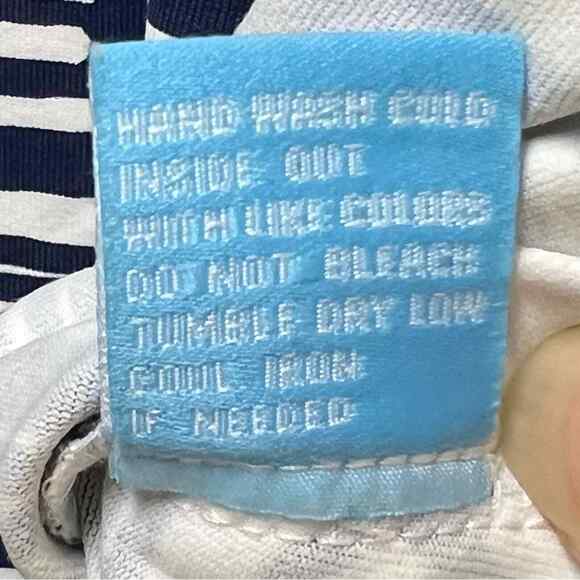 J. McLaughlin Geometric Print Faux Wrap Blouse Size XS - Picture 5 of 6